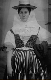 trajes