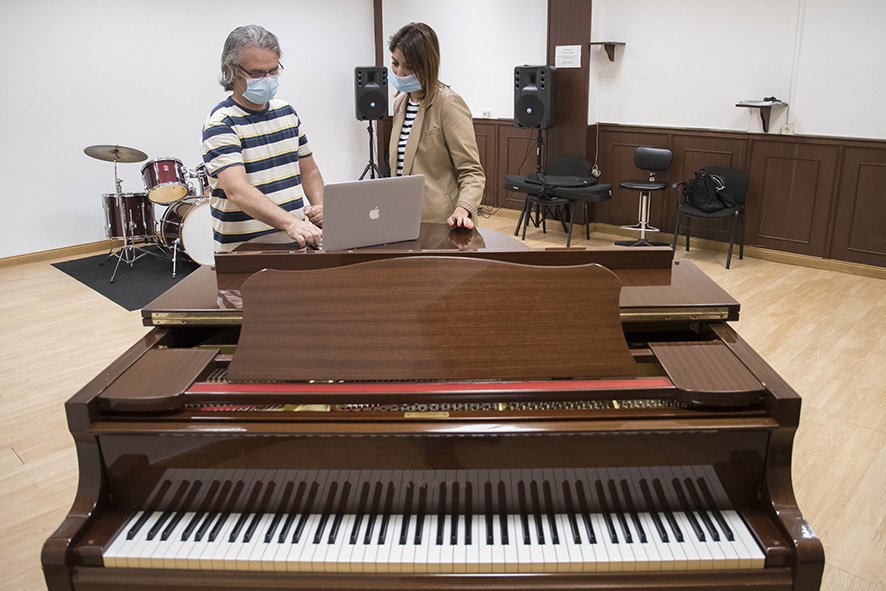 David Martel y Yaiza López Landi en la Escuela Municipal de Música