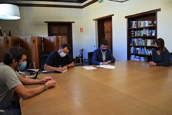 Firma convenio Matemáticas