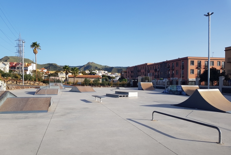 El OAD Laguna ponen marcha una nueva escuela de skate en el Parque Tecnológico de Las Mantecas