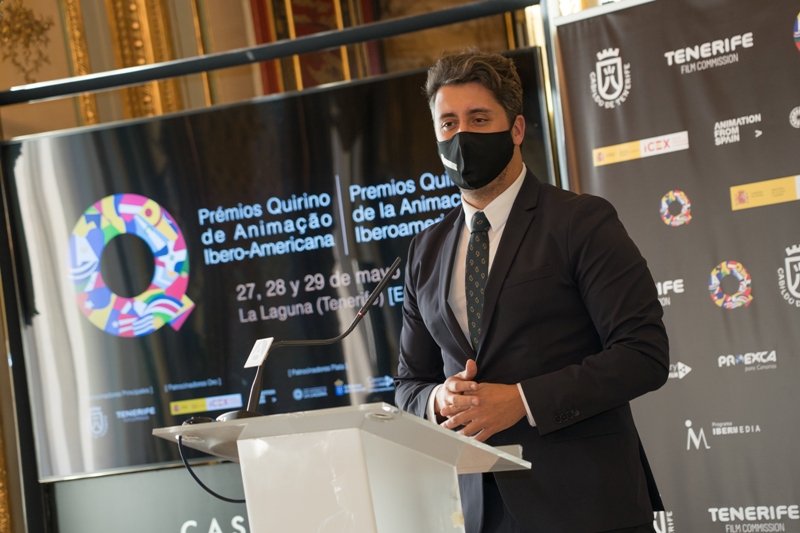 El Alcalde de La Laguna en la presentación de los Premios Quirino