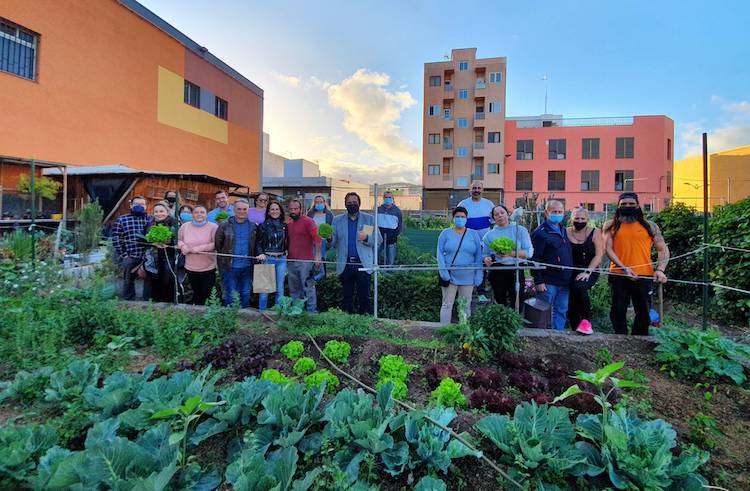 Reunión_vecinos_huerta_SanMatías2