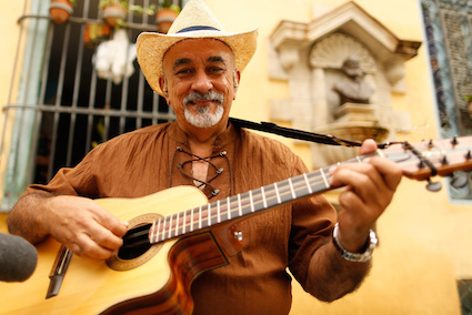 Pancho-amat-cuba-by-francois-viguie