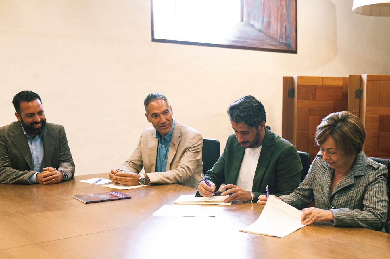 Firma convenio Comunidad