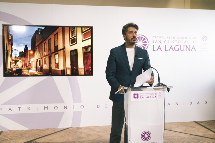 Luis Yeray Gutiérrez en la presentación de la moción Eficiencia Energética