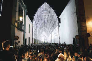 La Laguna enciende la Navidad con un gran espectáculo de luz y sonido