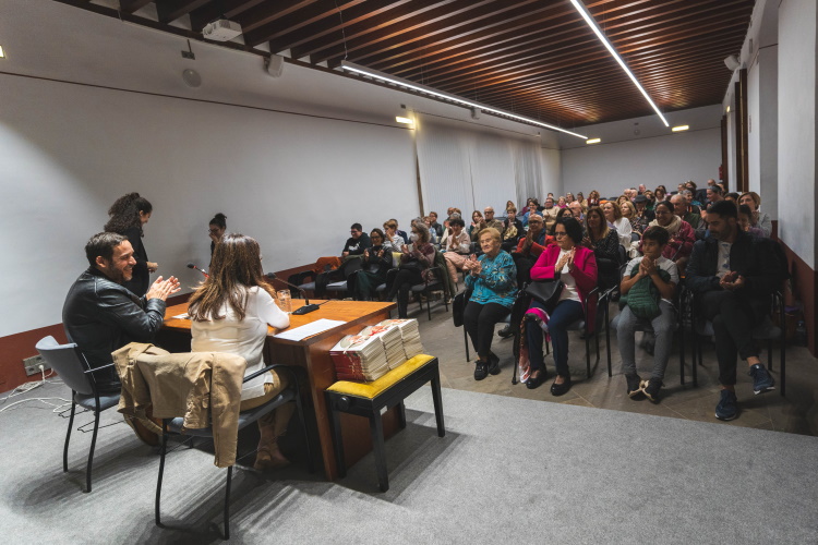 Presentación_relatos_mayores_UnMundoNuevo