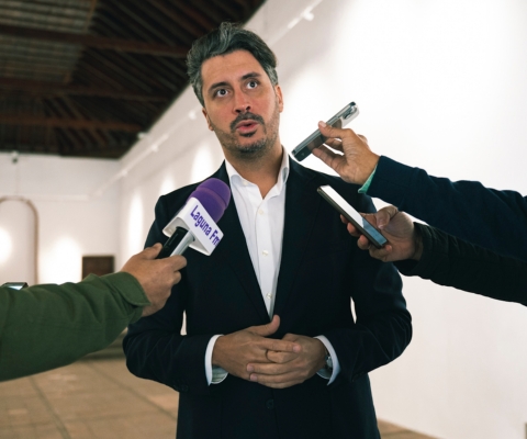 Luis Yeray Gutiérrez atiende a los medios Ermita San Miguel Arcángel