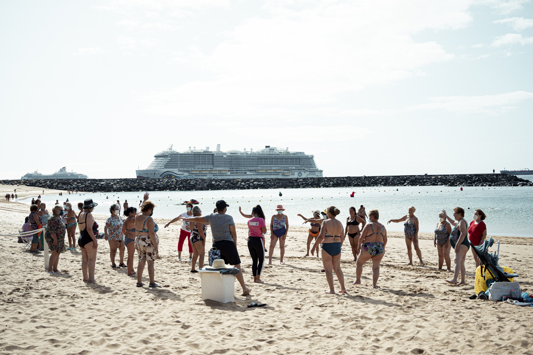 Mujeres_Playa_LaLaguna_archivo (1)