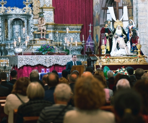 Pedro López reivindica el papel de las cofradías y hermandades en su pregón de la Semana Santa