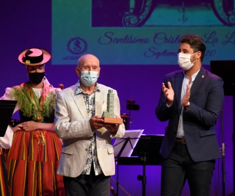 Homenaje a Luis Dávila en septiembre de 2020 en el Teatro Leal