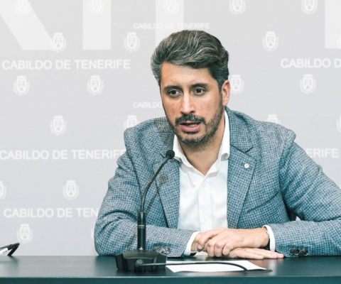 Luis Yeray Gutiérrez en una intervención en el Cabildo de Tenerife