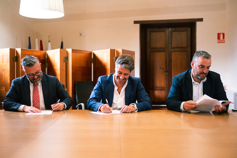 firma del encargo