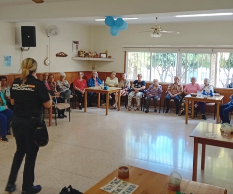 Charla_Mayores_Cardonal2