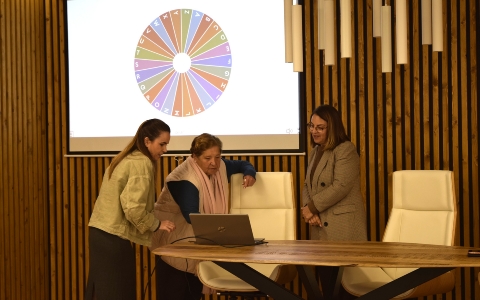 Foto recurso sorteo Mujeres a la playa